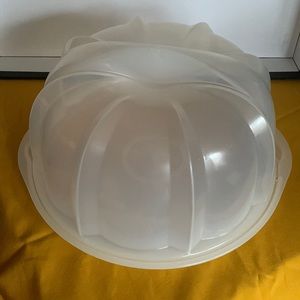 Vintage Nordic Ware Bundt Cake Keeper
